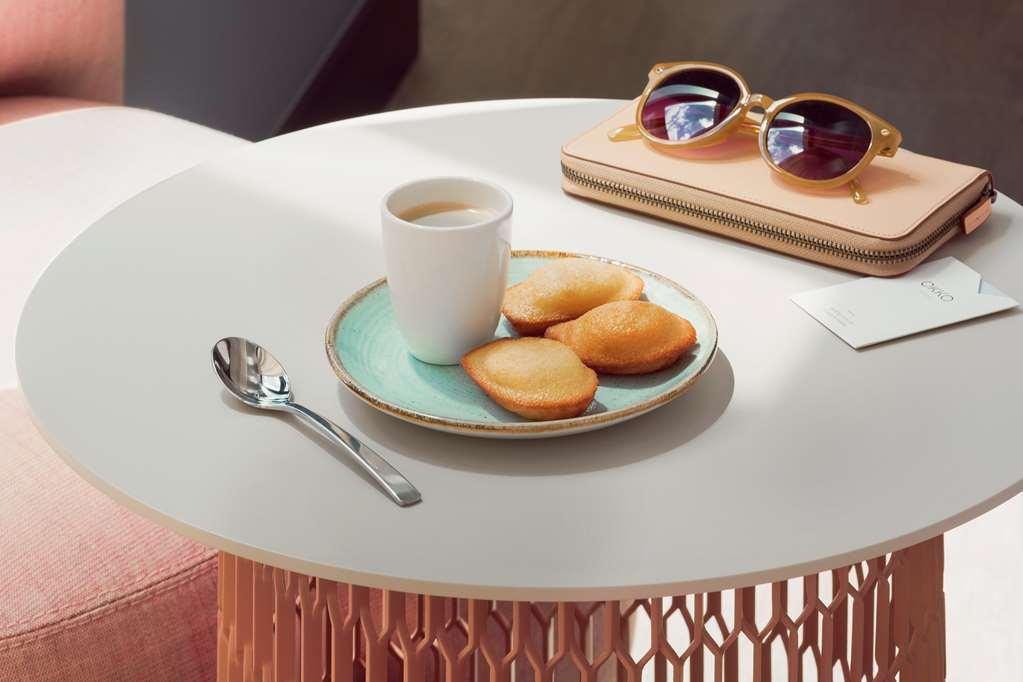 Okko Hotels Paris La Defense 楠泰尔 餐厅 照片